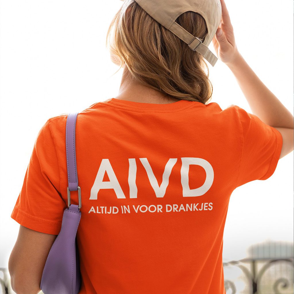 Oranje Koningsdag T-shirt AIVD Altijd In Voor Drankjes Back Dames